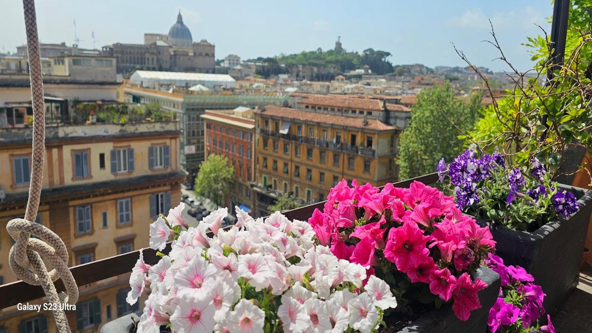 Vatican Roma Caput Mundi Esterno foto