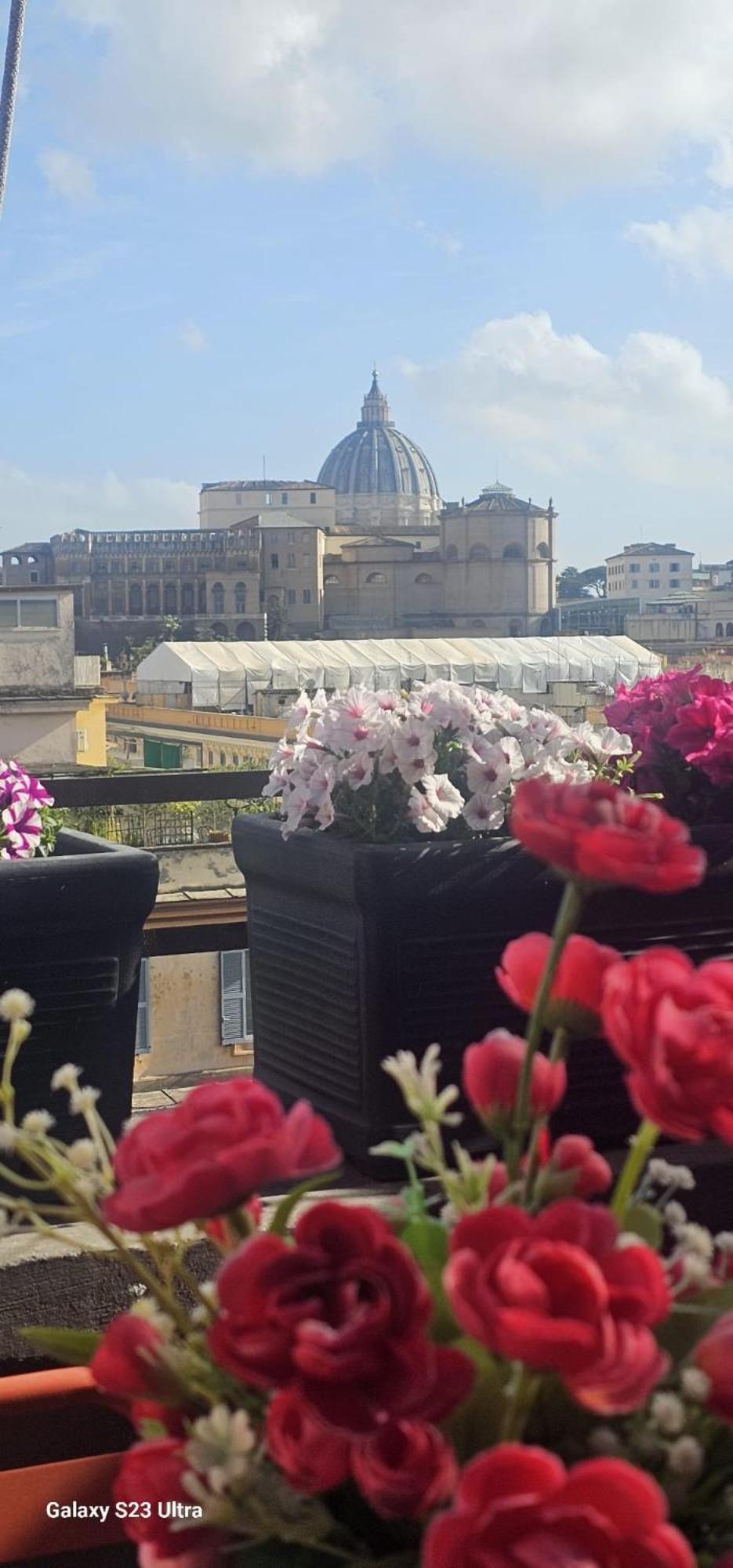 Vatican Roma Caput Mundi Esterno foto
